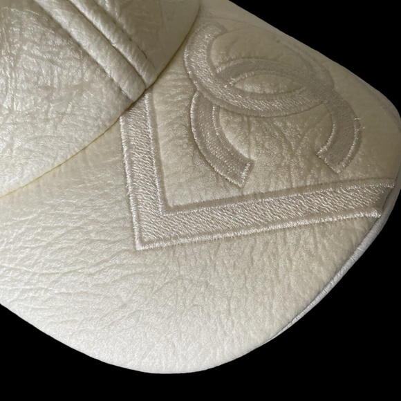 CHANEL LEATHER BASEBALL HAT 🧢 - Picture 5 of 9